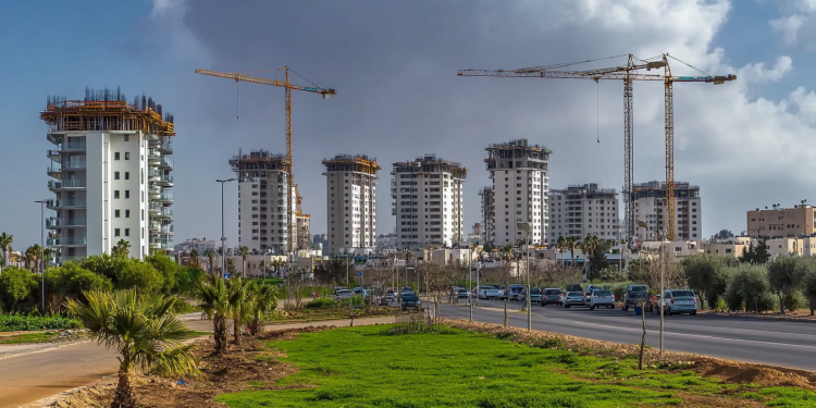 רחובות הופכת ליעד מרכזי לציבור החרדי: ההשקעה בקרקעות במזרח העיר צוברת תאוצה